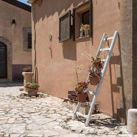 Agriturismo Terra Di Pace Noto Ngoại thất bức ảnh